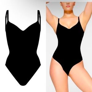 BRAND NEW SKIMS Black Seamless Bodysuit Size L/Xl